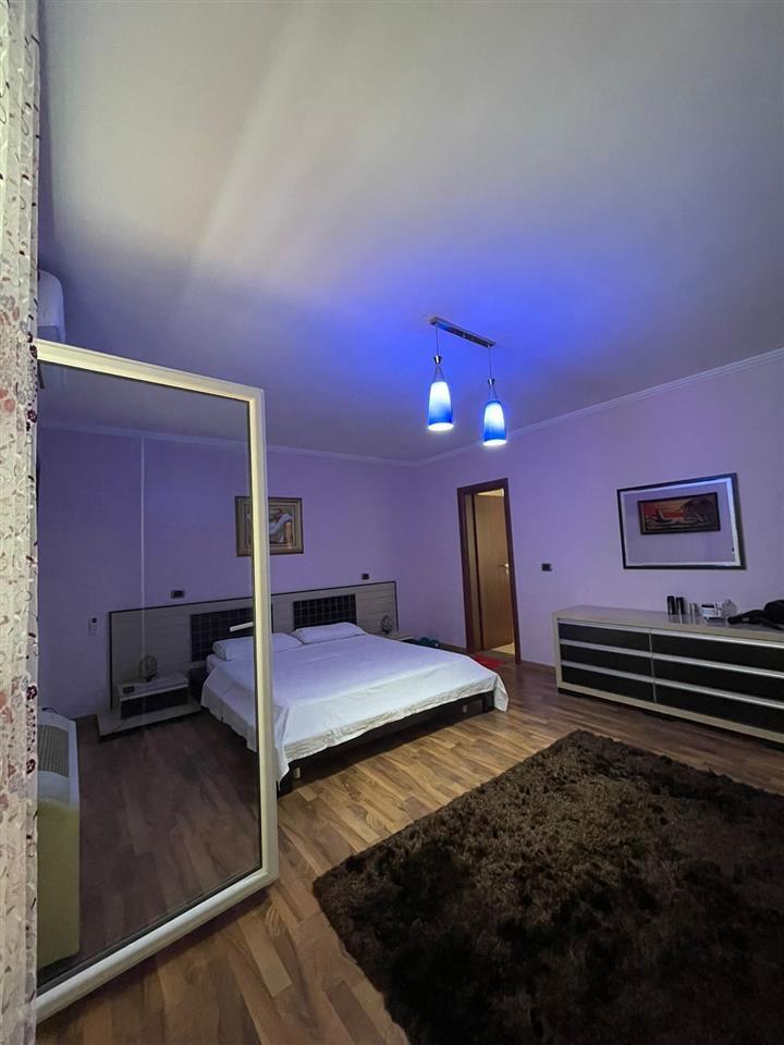 SHESIM SUPER APARTAMENT 158M2 PRAN STADIUMIT NE DURRES.