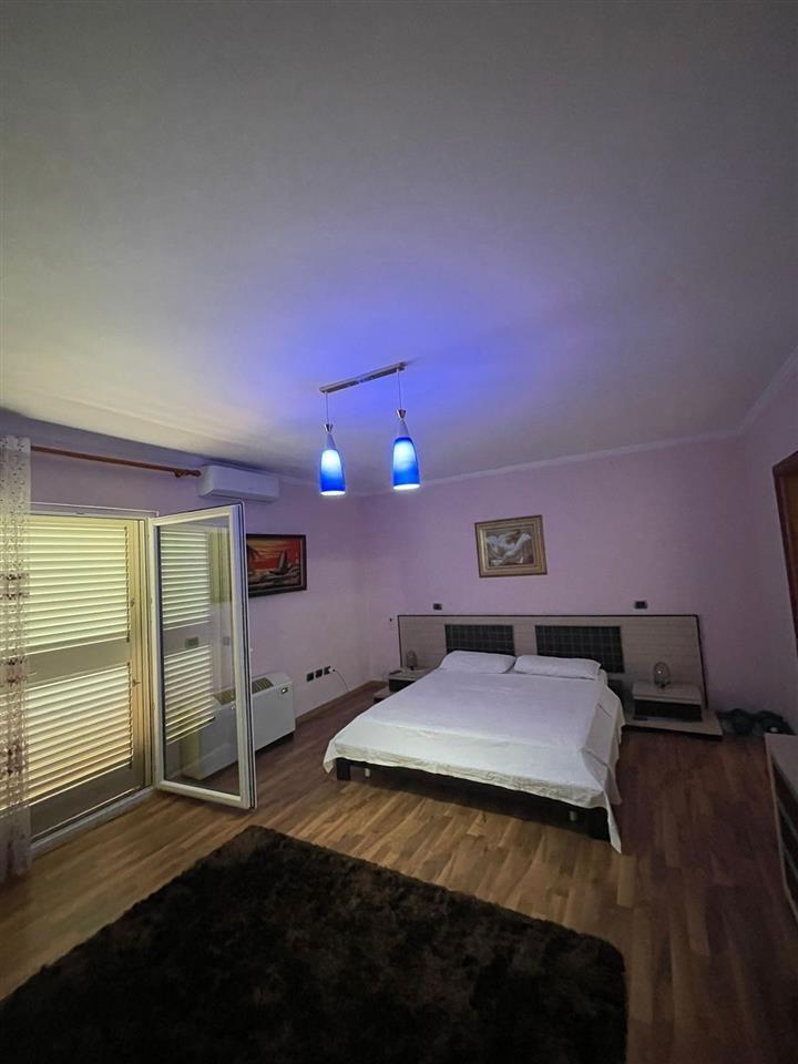 SHESIM SUPER APARTAMENT 158M2 PRAN STADIUMIT NE DURRES.
