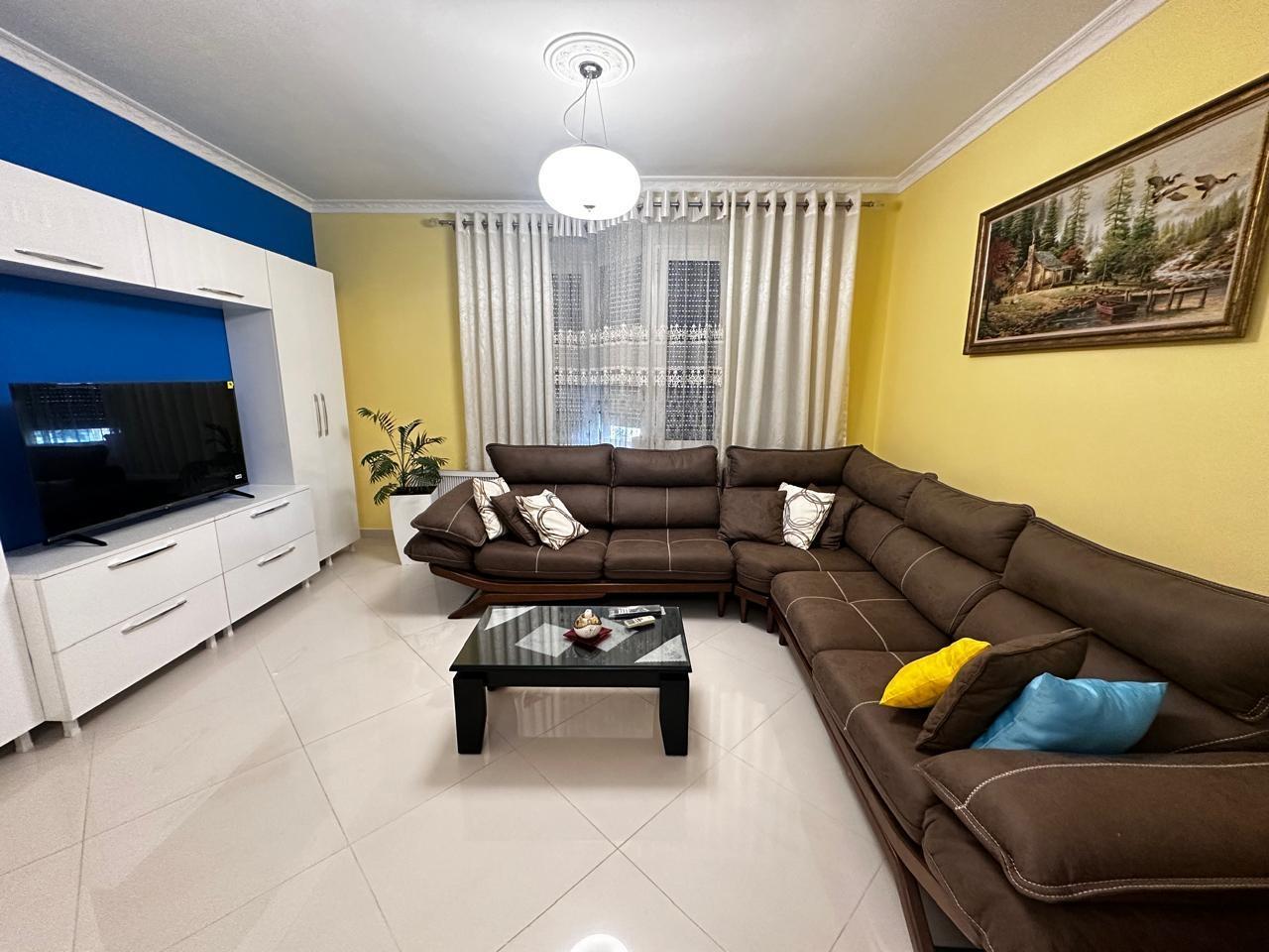 Apartament 2+1 Per Qera Ne Don Bosko Perball Kishes