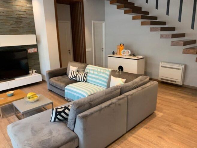 Shitet Vile 3 Kateshe, 820.000 € (PRANE AMBASADES AMERIKANE)