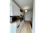 Tirane, shitet apartament 1+1