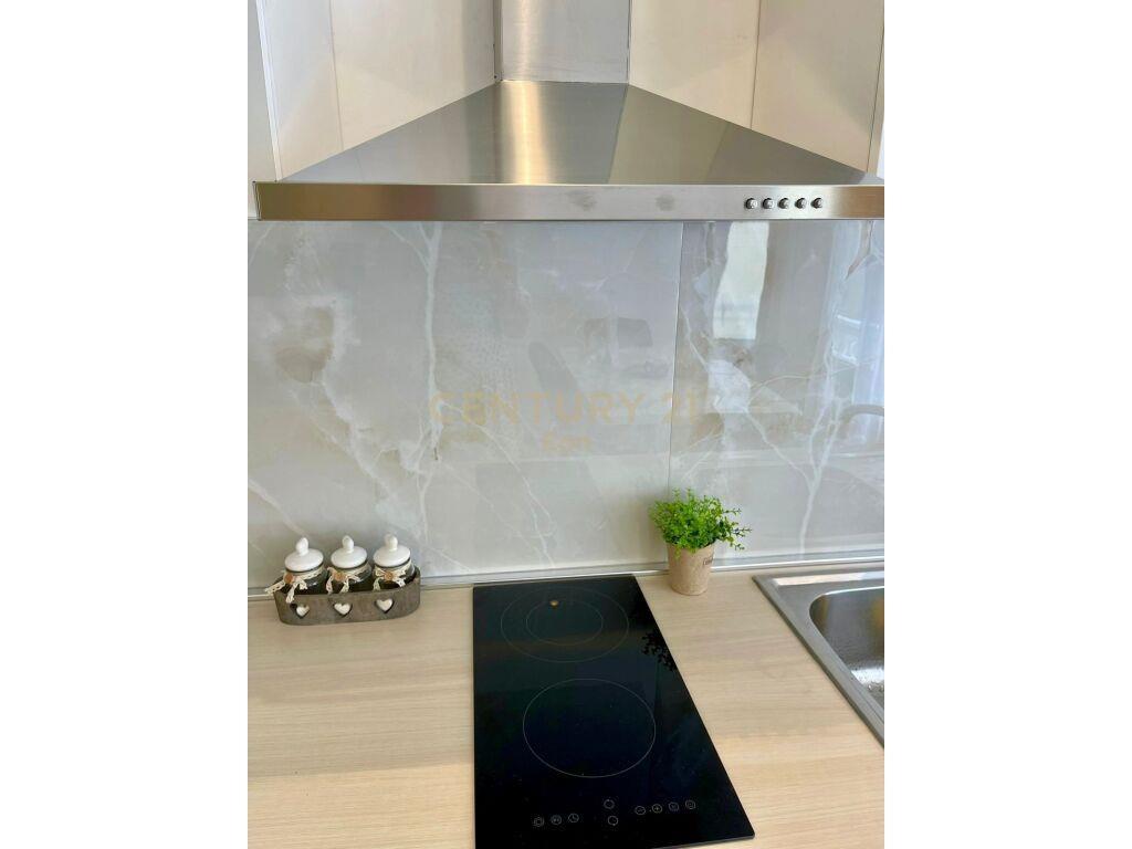 SHITET SUPER STUDIO NE ZONEN E SHKEMBIT TE KAVAJES!