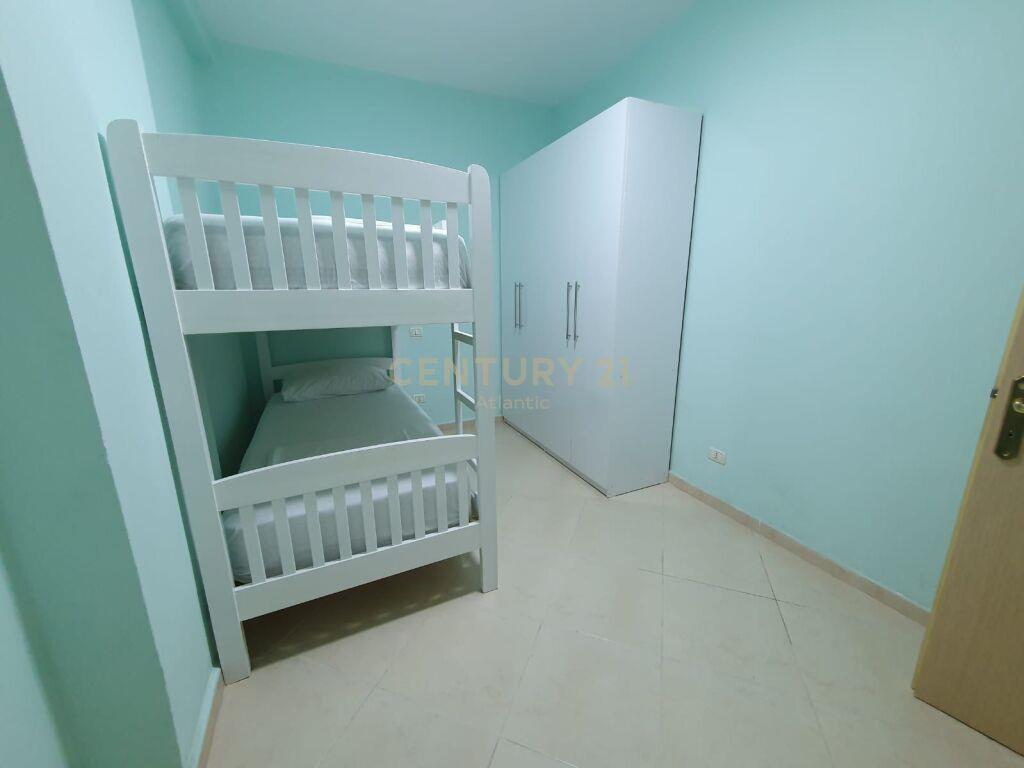 JEPET ME QERA APARTAMENT 2+1 NE PLAZH DURRES !