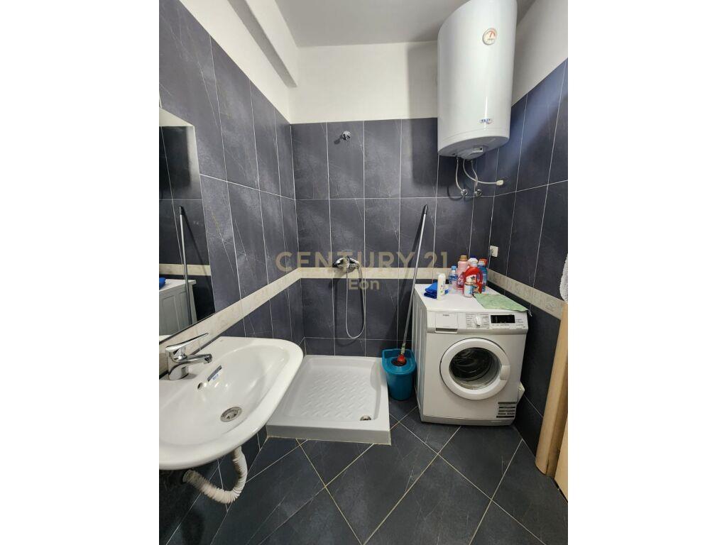 Apartament 1+1 për Qira në Plazh, Durrës Me Pamje Ansore Det