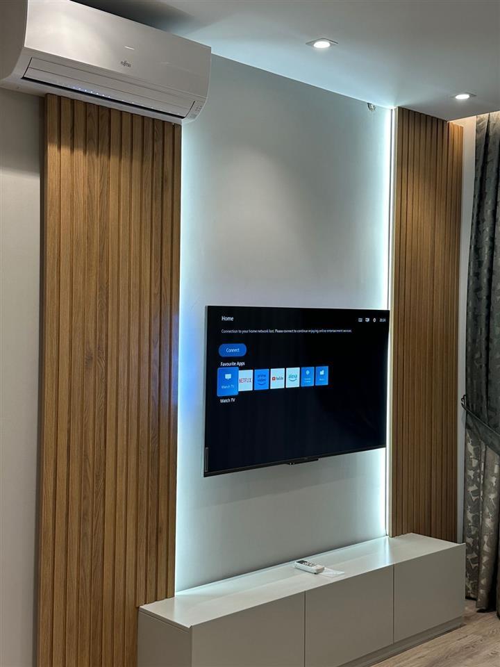 Ofrohet per qira apartament 1 +1 i pa banuar me pare