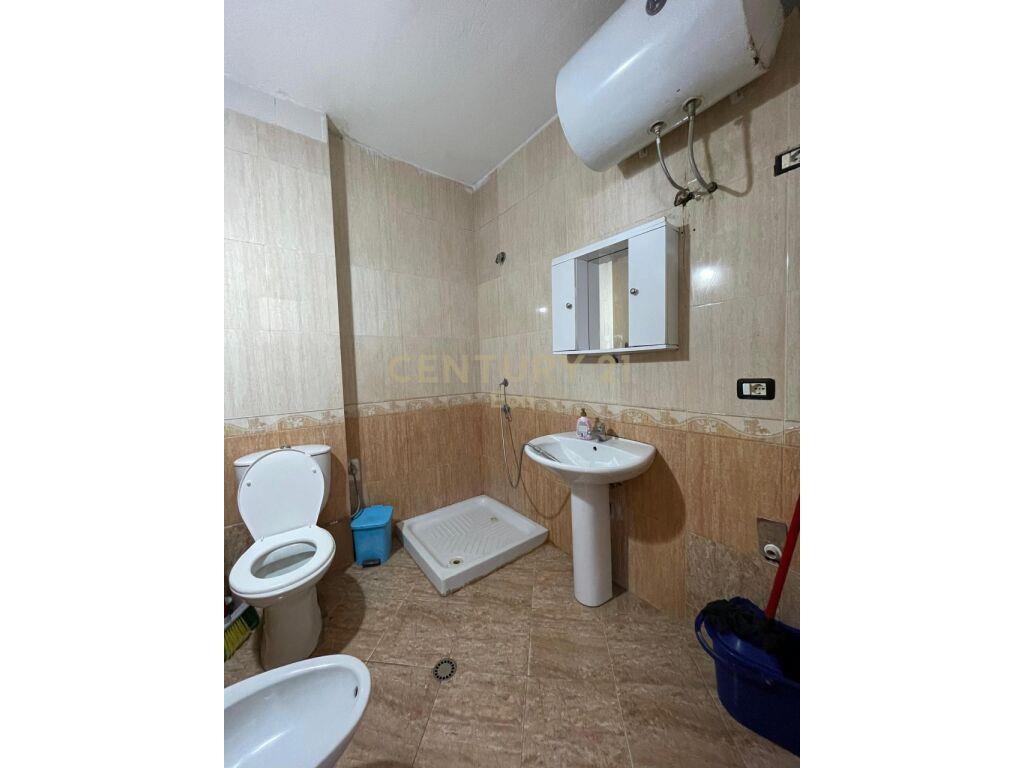 SHITET 1+1 VIJE PARE ME DETIN PAMJE BALLORE ME DETI NE PLAZH