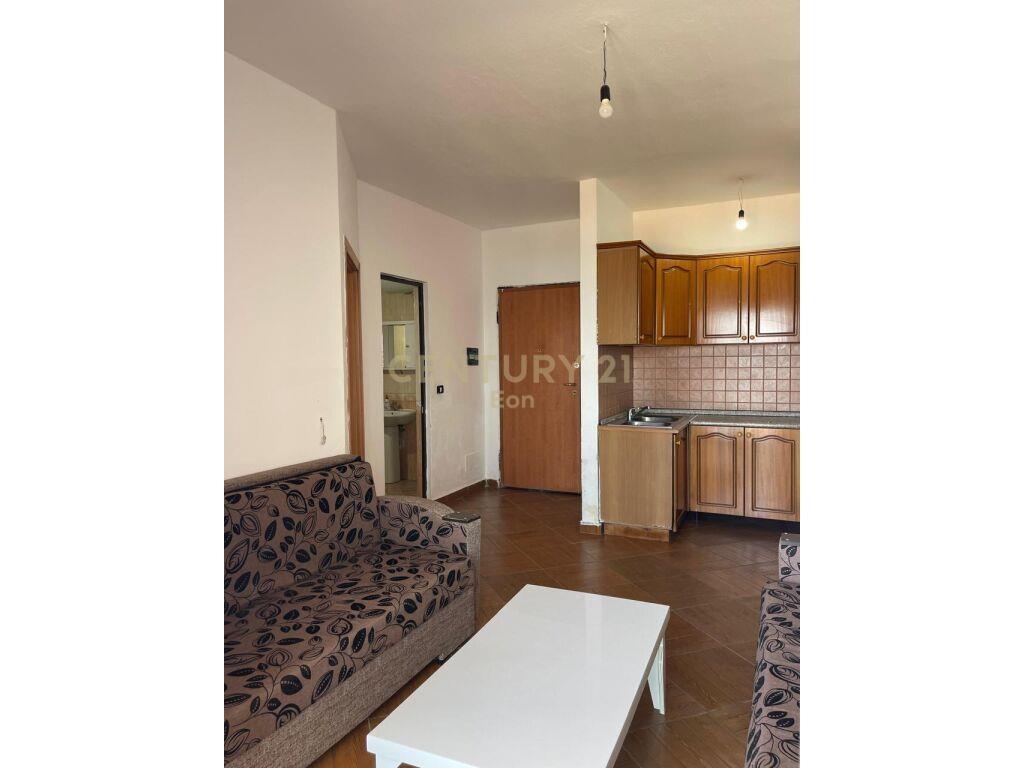 SHITET 1+1 VIJE PARE ME DETIN PAMJE BALLORE ME DETI NE PLAZH