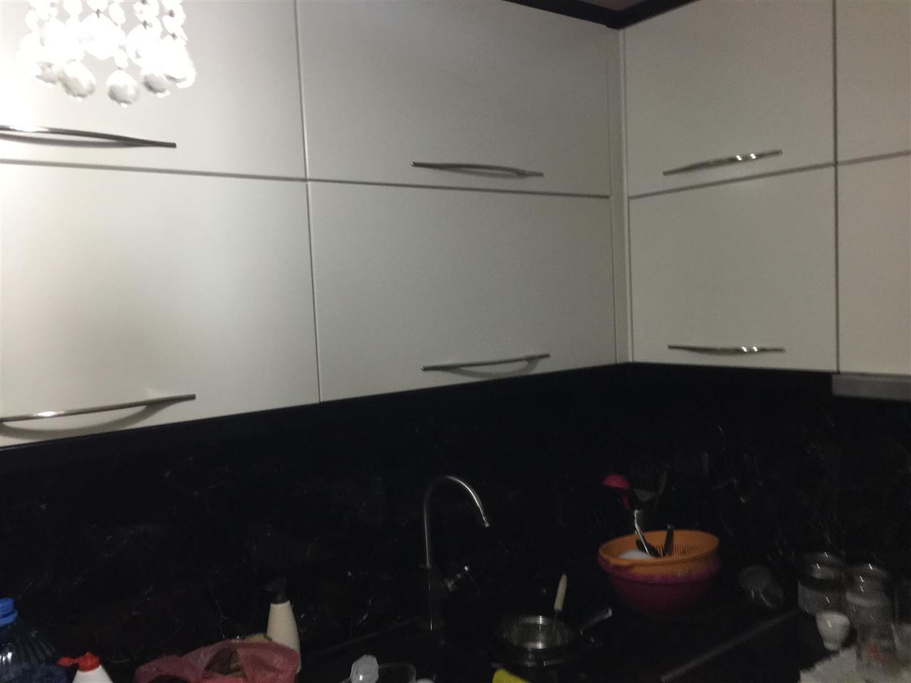 Shitet *Apartament 3+1kati 3 “15tetori Fier “