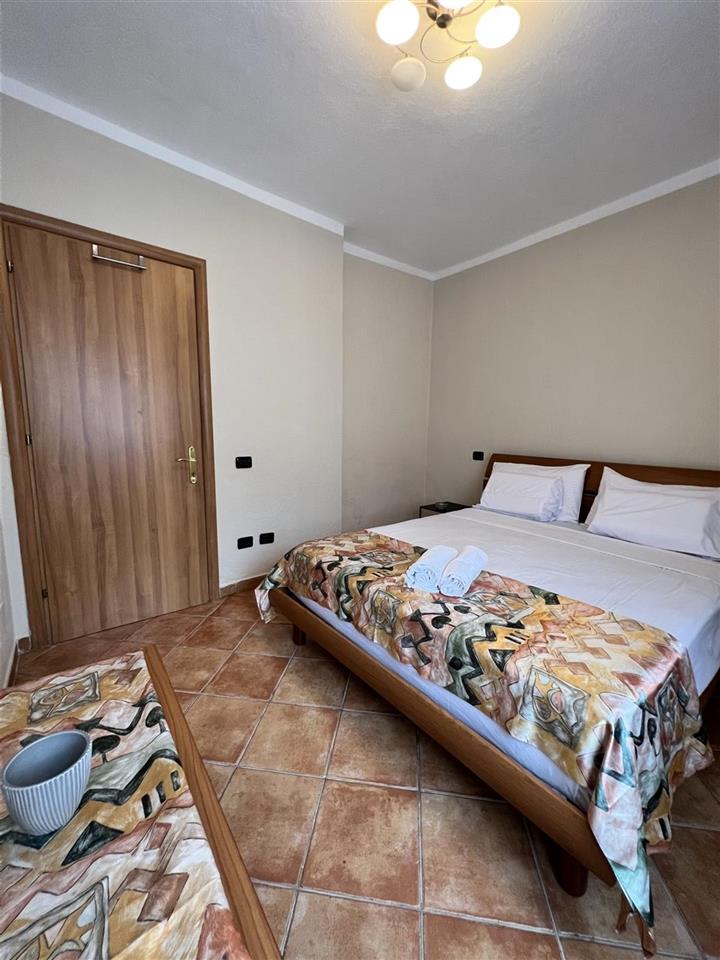 Jepet me Qera 1+1 Golem