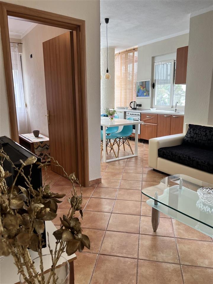 Jepet me Qera 1+1 Golem