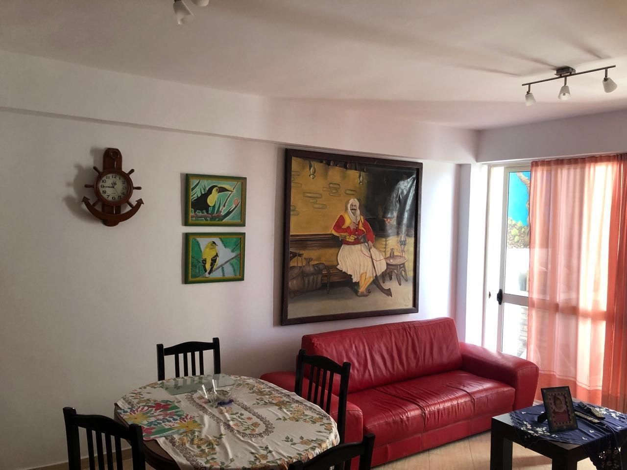 Jepet me qera mujore. Durres, Plazh.