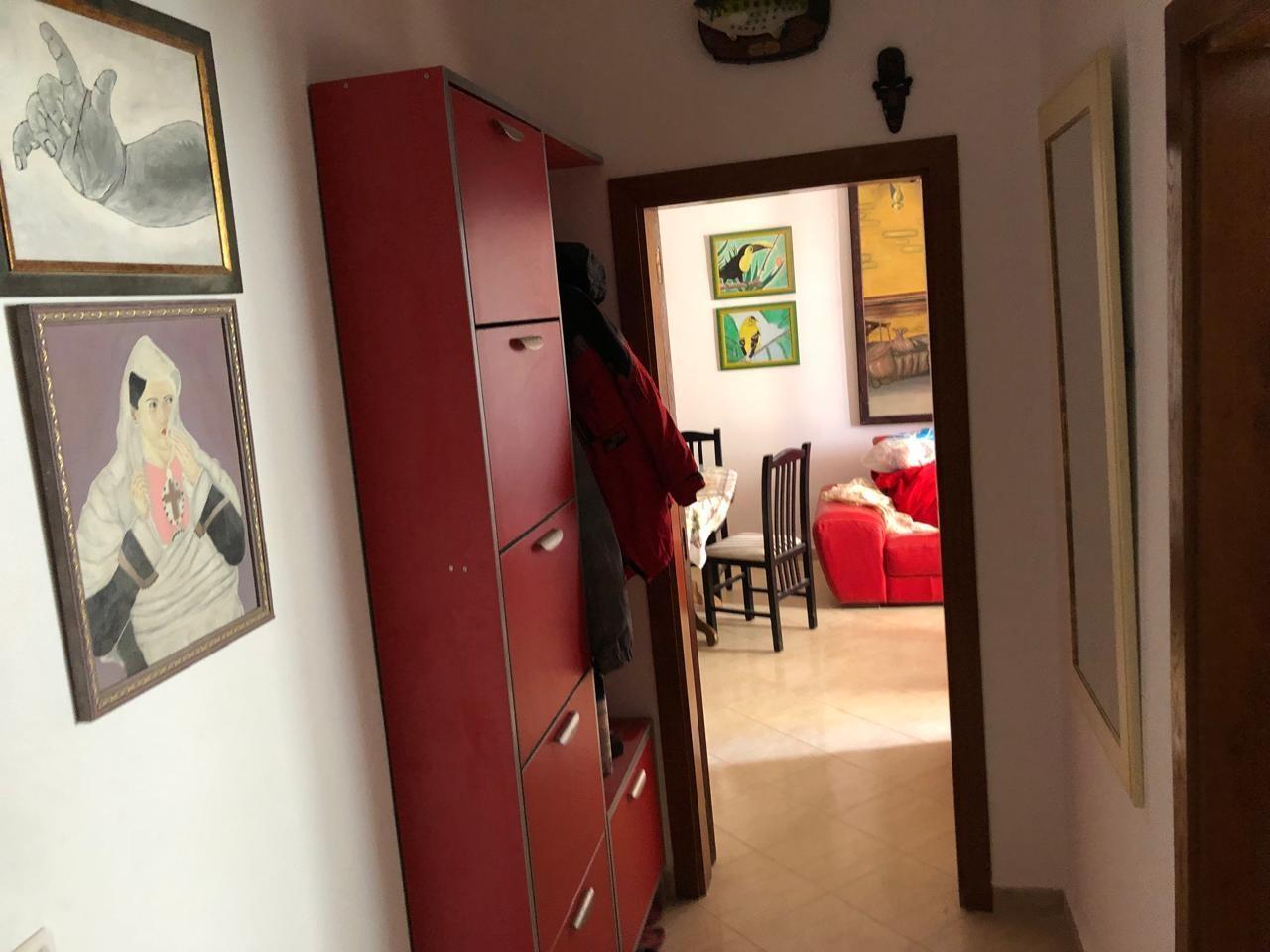 Jepet me qera mujore. Durres, Plazh.