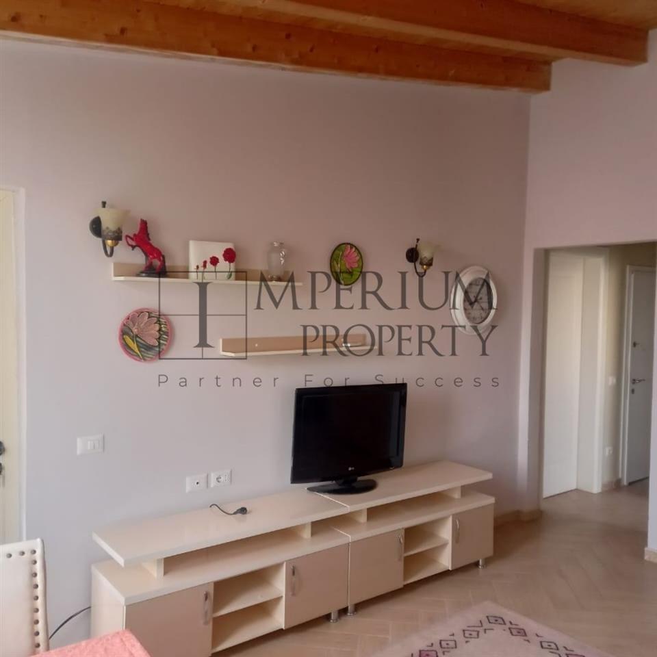 JEPET ME QIRA DURRES