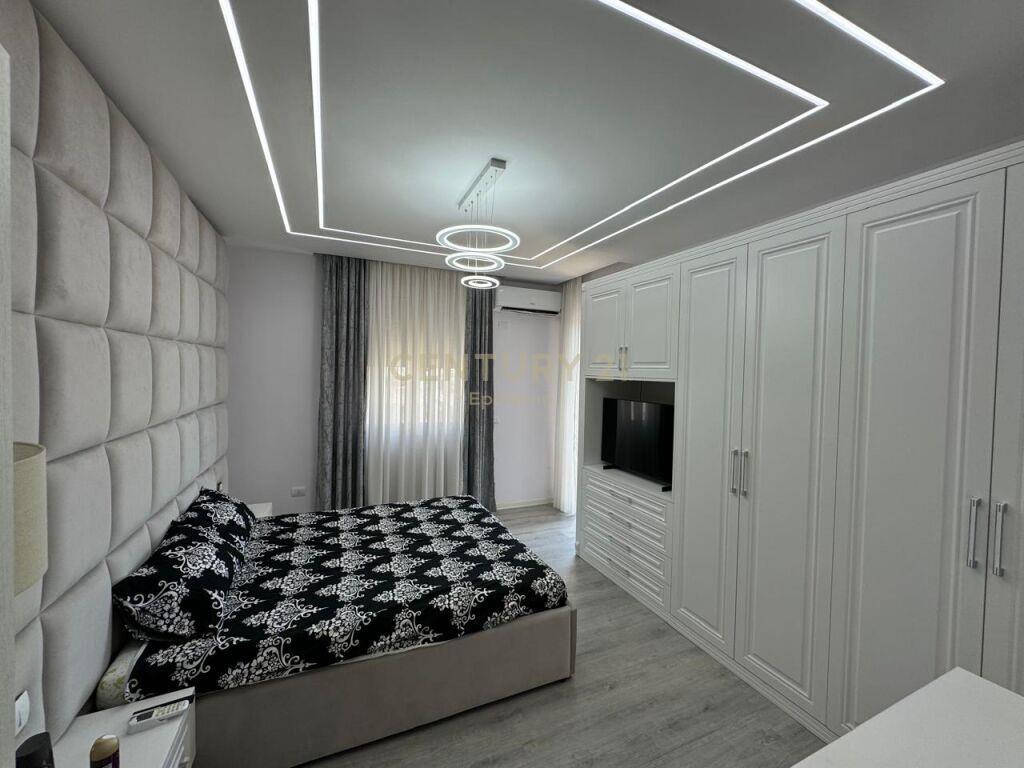 Apartament 2+1 me Qira tek Rruga e re e Portit, Durrës!