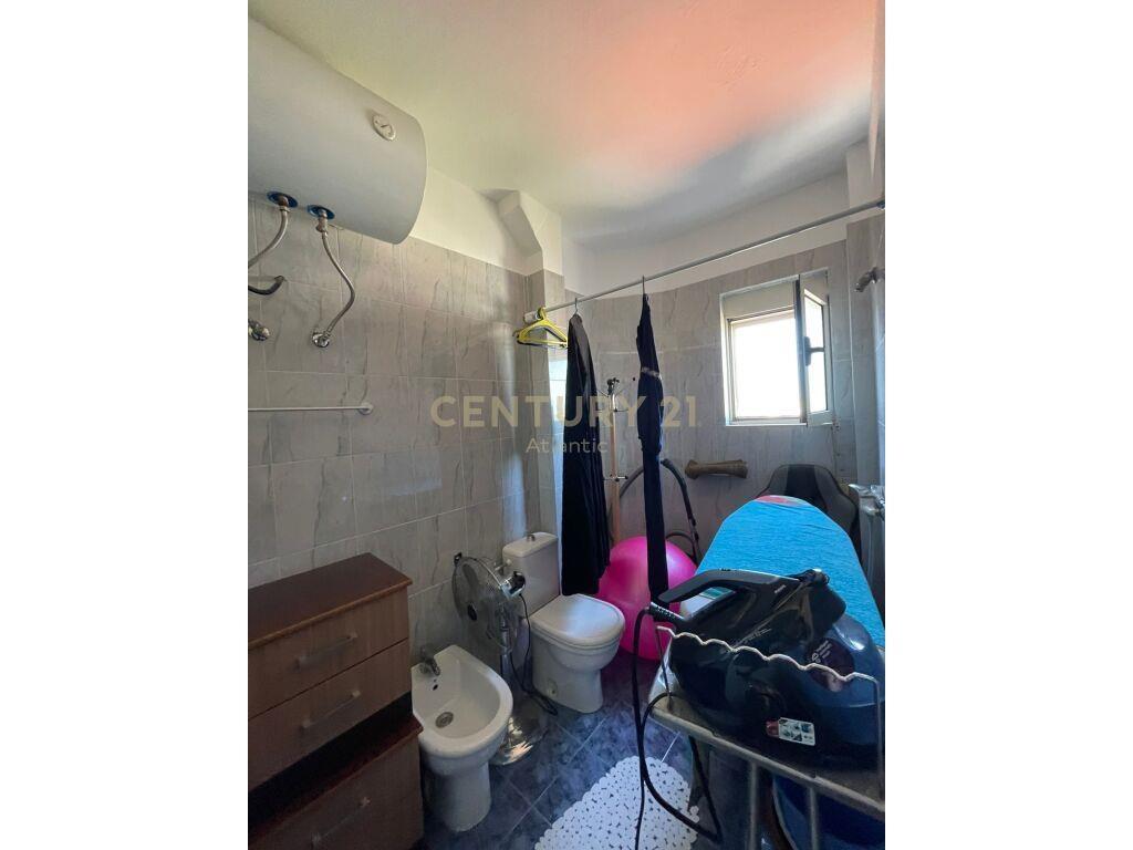 SHITET APARTAMENT 2+1+2T+2 BALLKONE PRANE SHKOLLES BAJRAM CU