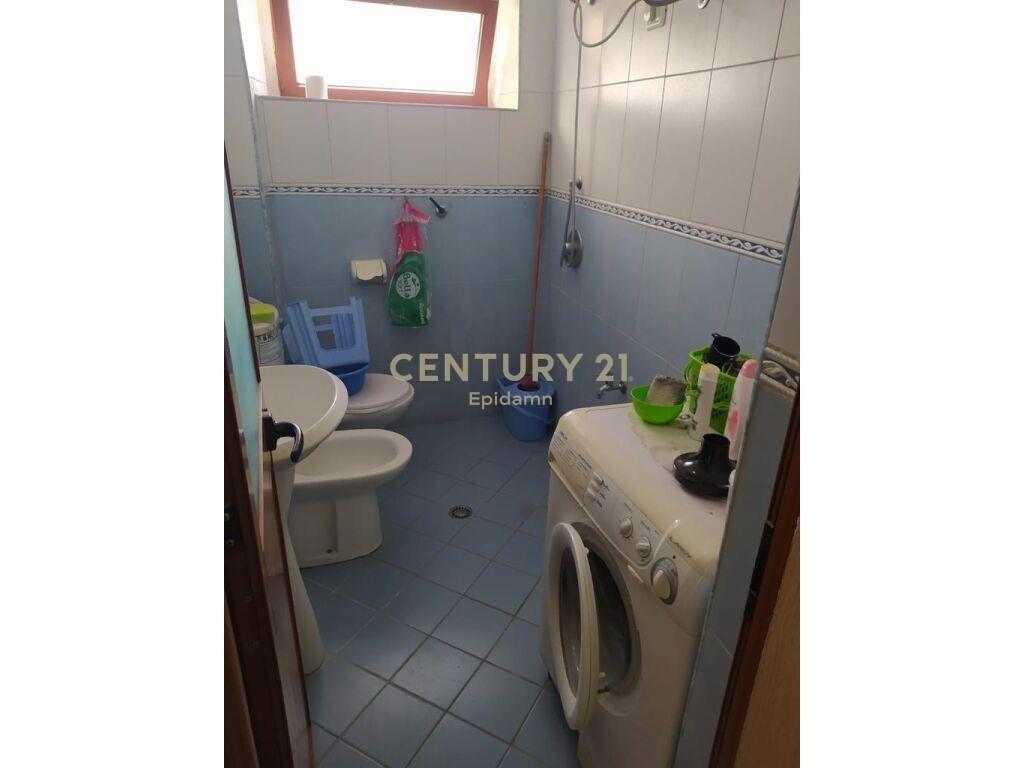 Apartament 1+1 për Qira në Plazh, Durrës !