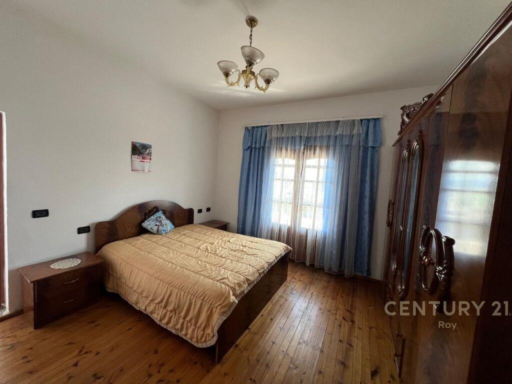 Apartament 2+1 me Qira në Qendra e Durrësit – 300€ | 85 m²