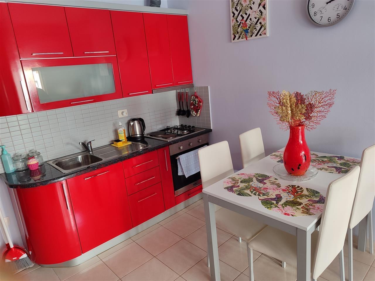Apartament plazhi 50 metra nga bregu Okqzion Gushti 50€ /nat