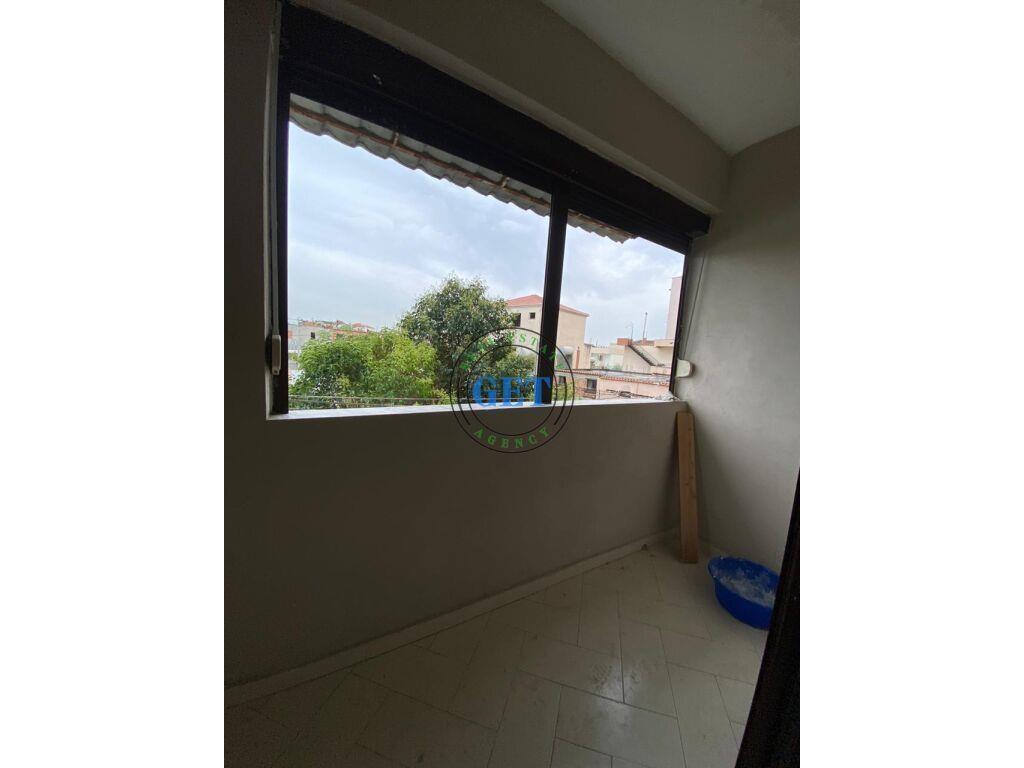 Shitet, Apartament 2+1,Prane Stadiumit,Durres!