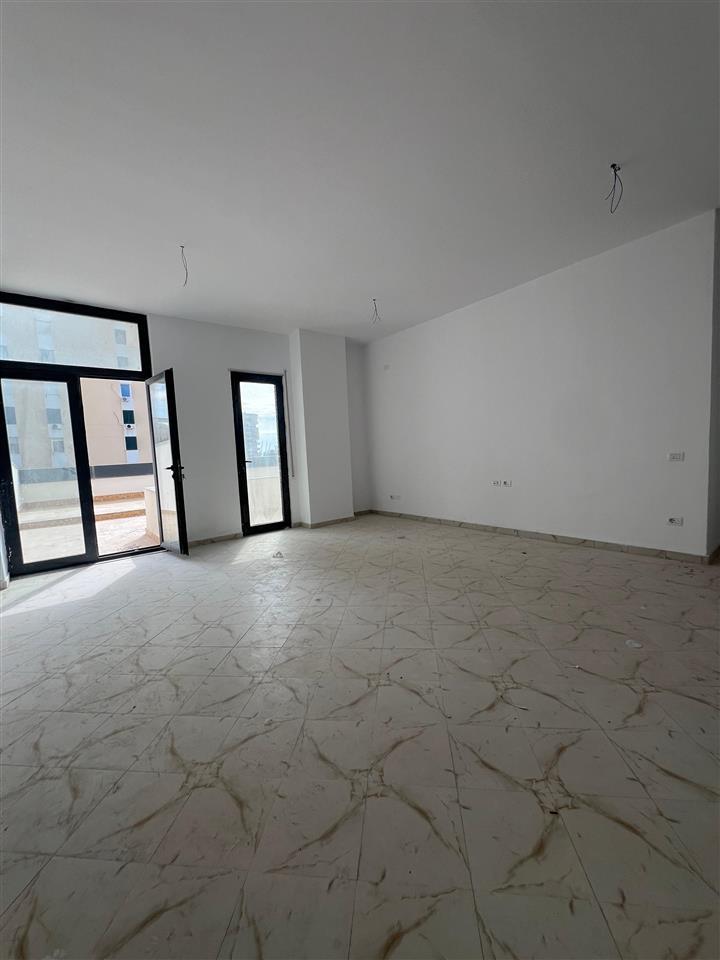 SHITET APARTAMENT 2+1+2 VOLLGA DURRES!