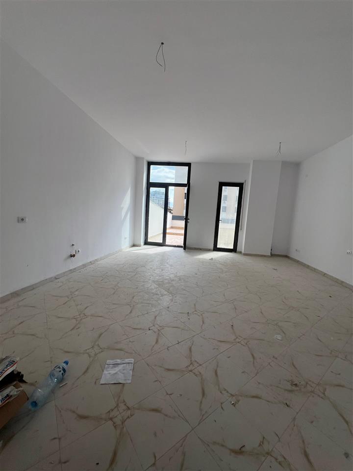 SHITET APARTAMENT 2+1+2 VOLLGA DURRES!