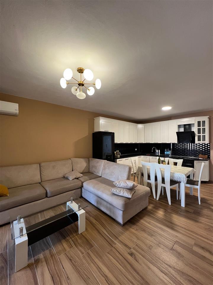 JEPET ME QIRA APARTAMENT 2+1 PRAN UKD!
