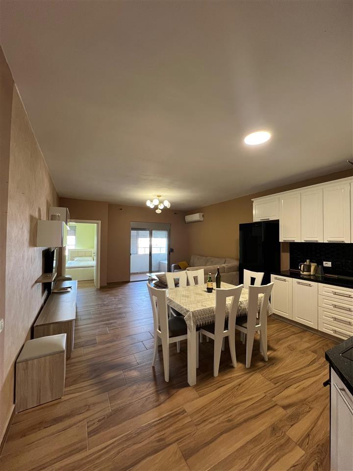 JEPET ME QIRA APARTAMENT 2+1 PRAN UKD!