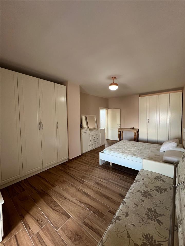 JEPET ME QIRA APARTAMENT 2+1 PRAN UKD!