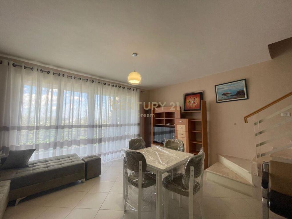Shitet Duplex 2+1+2 ,+ Garazh + Depo tek Kodra e Diellit 1!