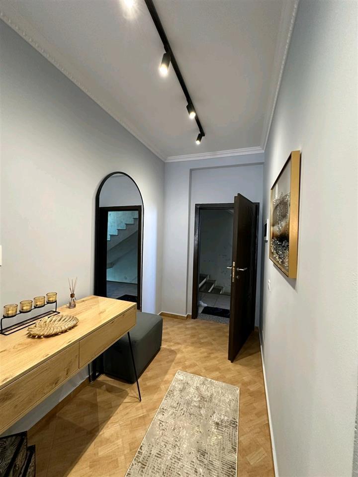 Shtepi me qera ditore