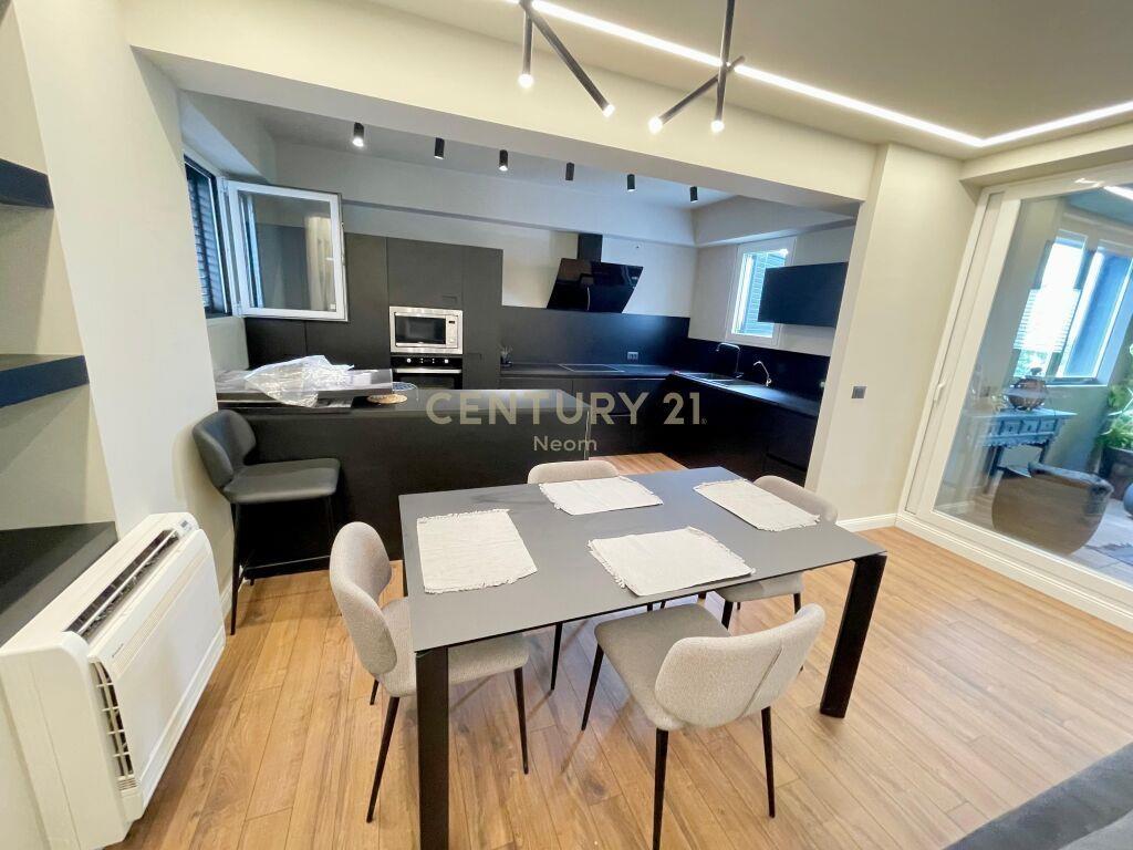 Long Hill Residence , Apartament per Qira 3+1+3 me 2 Poste p