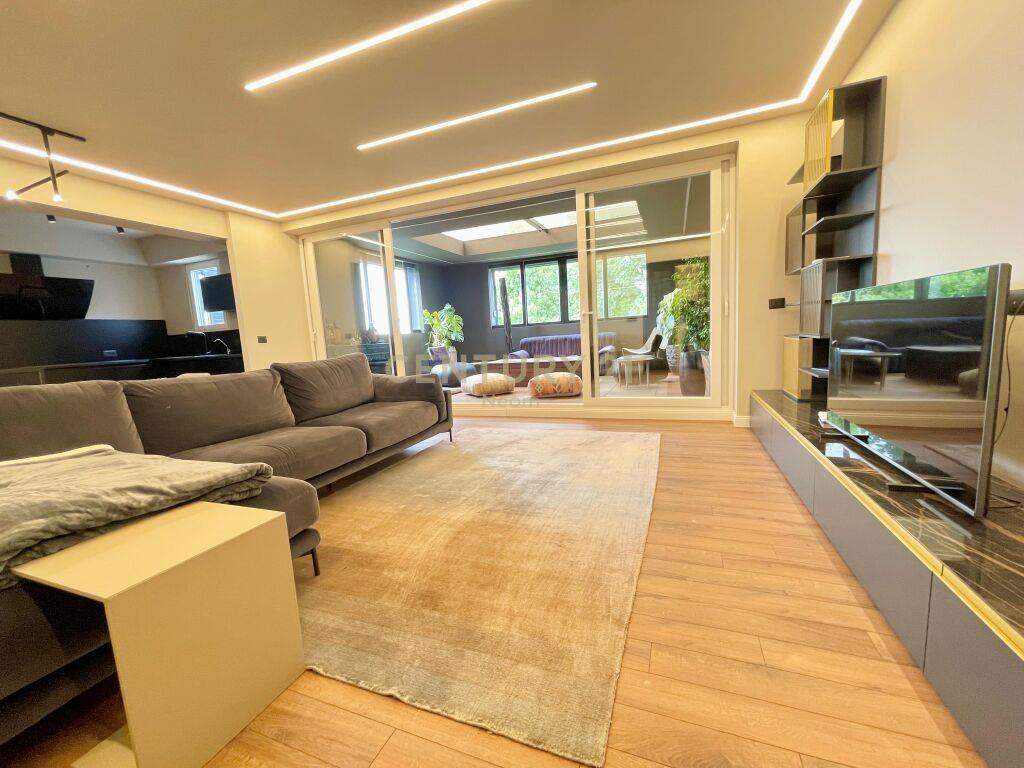 Long Hill Residence , Apartament per Qira 3+1+3 me 2 Poste p