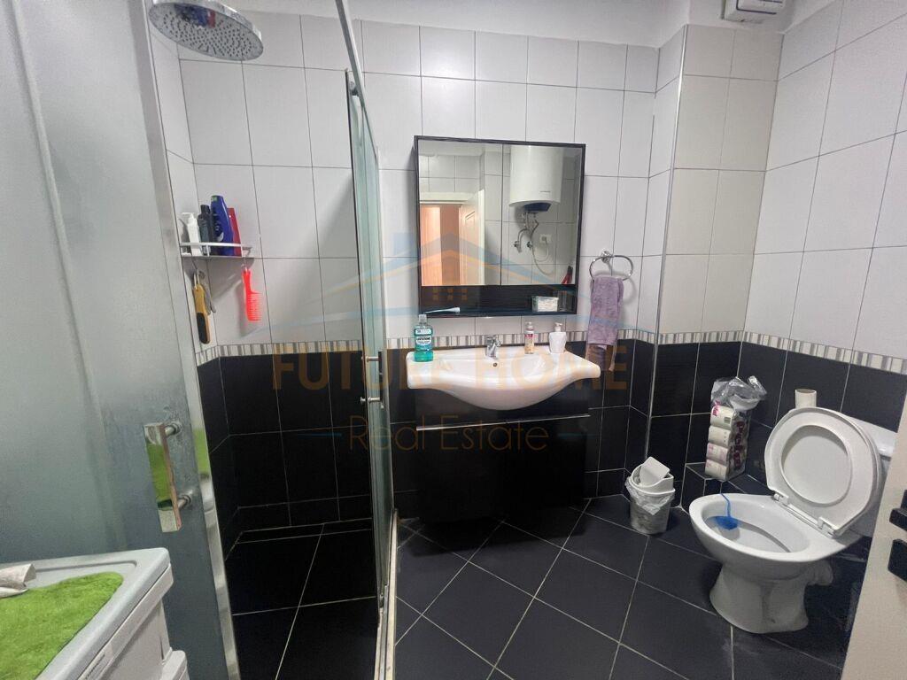 Shitet, Apartament 2+1, Rruga e Teleferikut, Fresku, Tirane