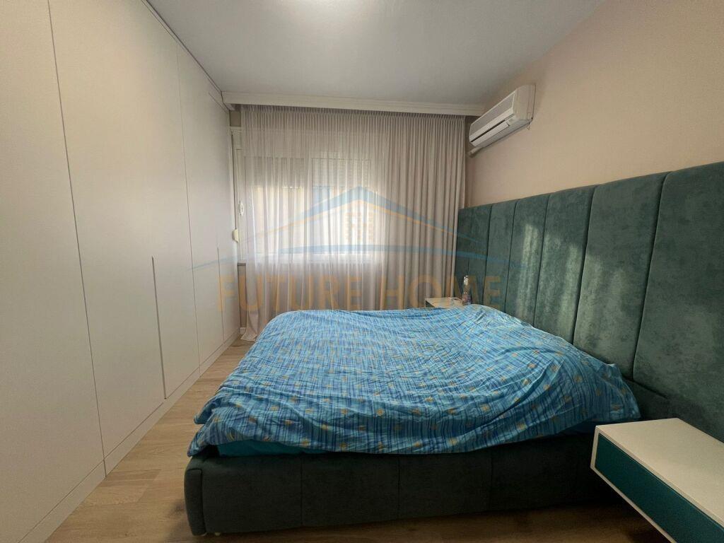 Shitet, Apartament 2+1, Rruga e Teleferikut, Fresku, Tirane