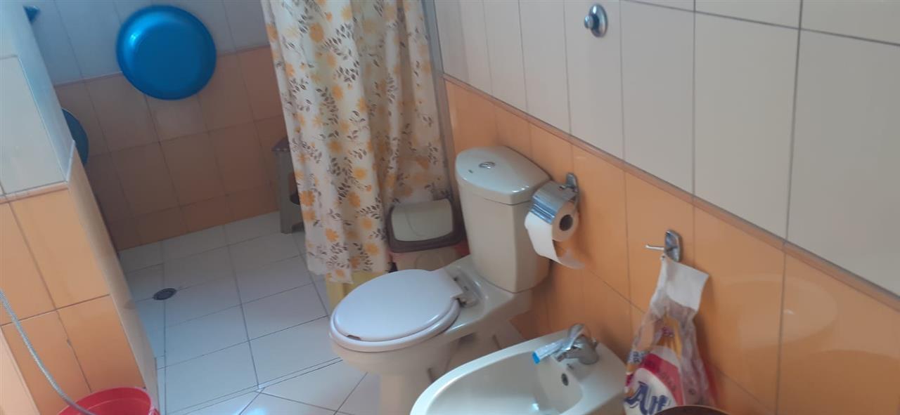 SHITET HYRJA 2+1 LAGJA 8 SHKURTI KATI – 5 BANIMI 5 MIN