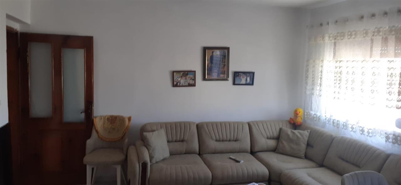 SHITET HYRJA 2+1 LAGJA 8 SHKURTI KATI – 5 BANIMI 5 MIN