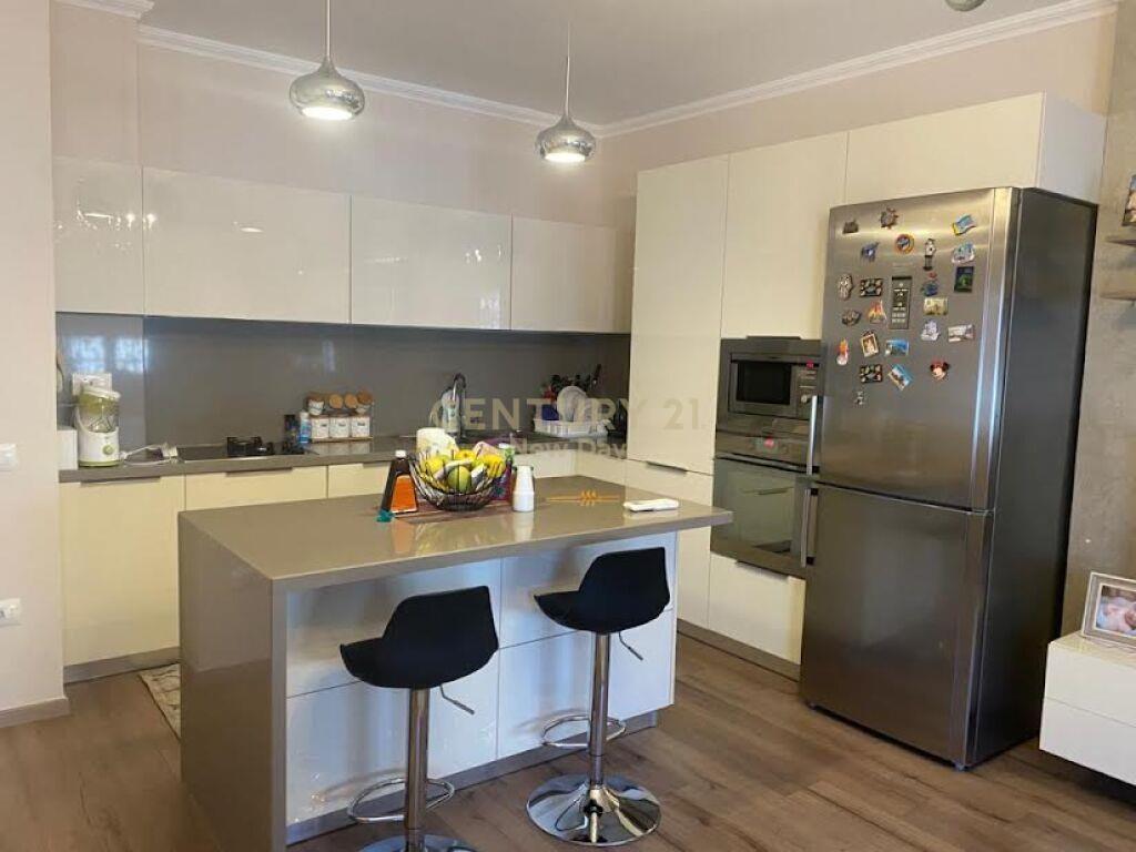 Apartament ne shitje ne Qender