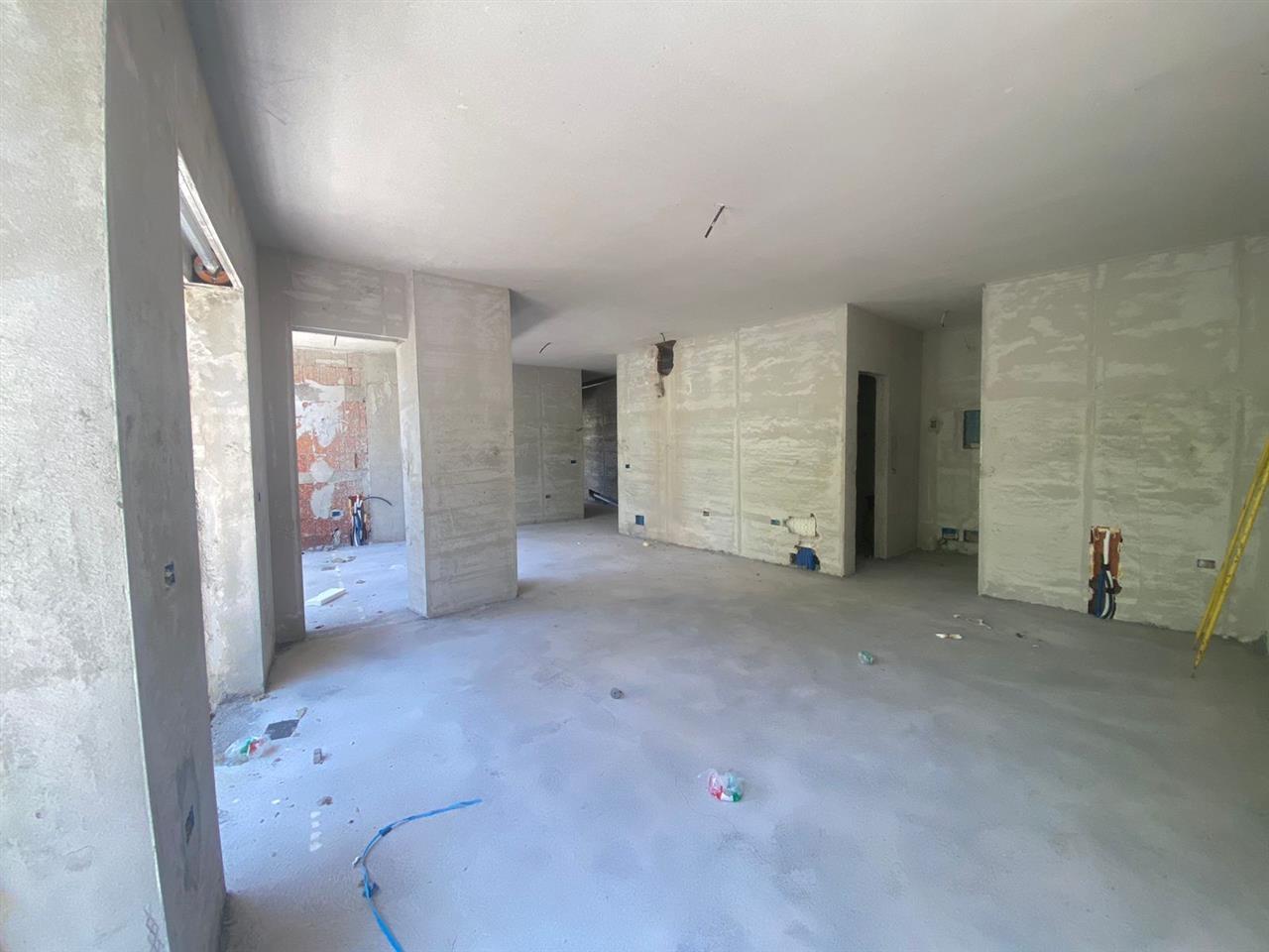 Shitet, APARTAMENT 2+1, Prane Stadiumit Air Albania