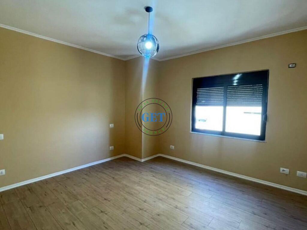 Shitet, Apartament 1+1, Ish Rajoni, Durres