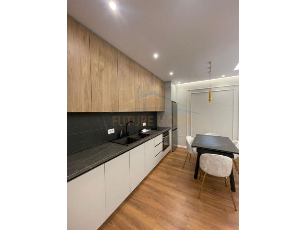 Qera, Apartament 2+1+2+Post Parkimi, Kodra e Diellit, Tiranë