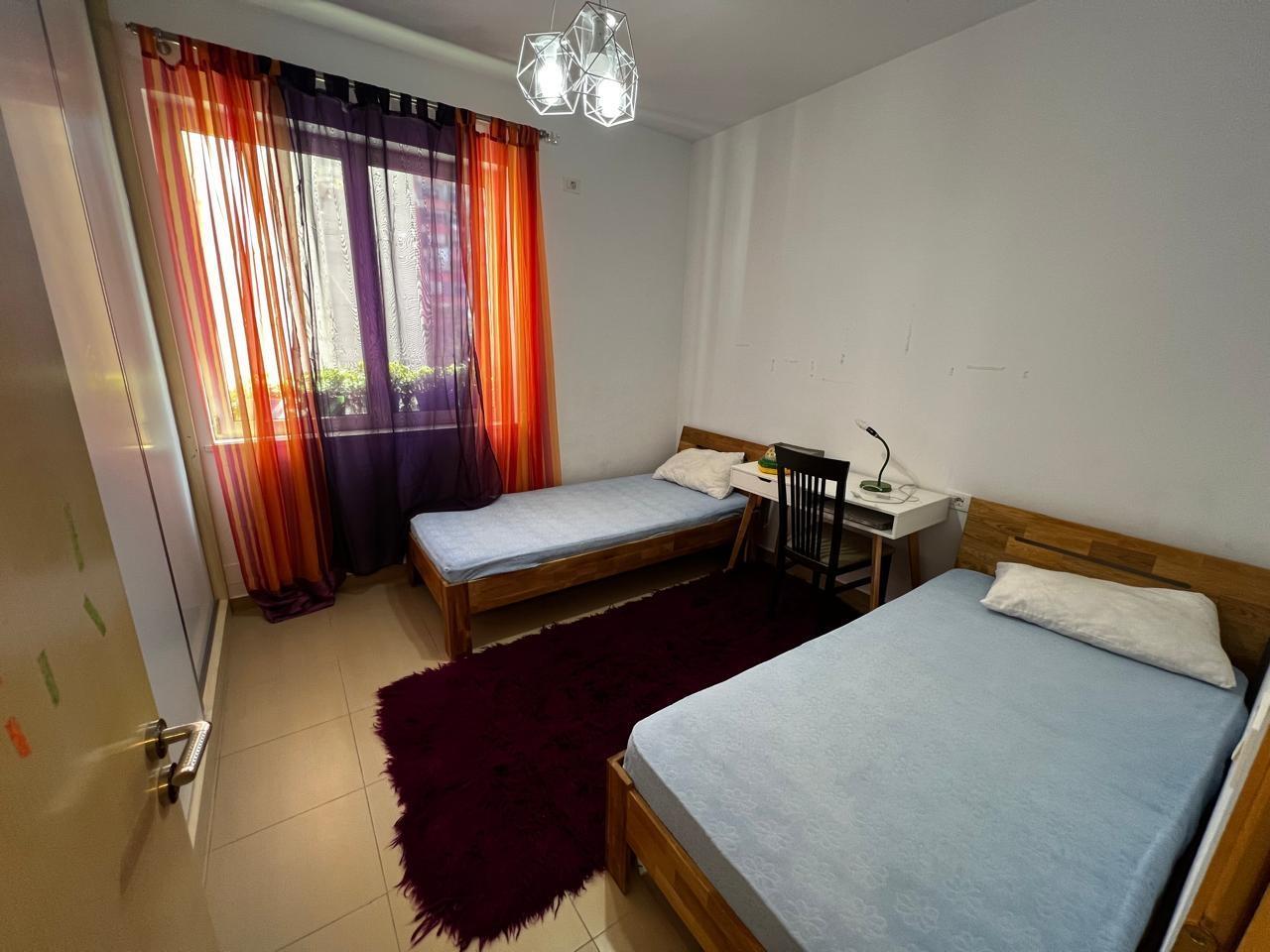 Jepet me Qira 2+1+2+Parking