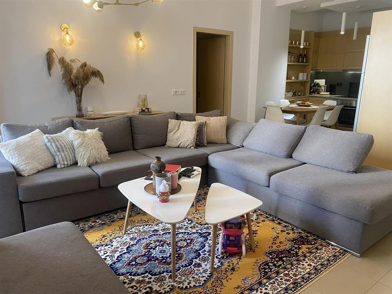 Jepet me Qira 2+1+2+Parking