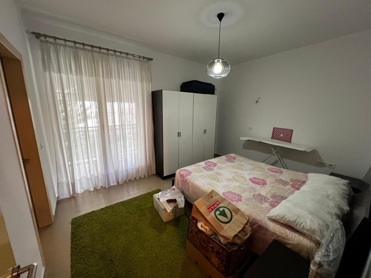 Jepet me Qira 2+1+2+Parking