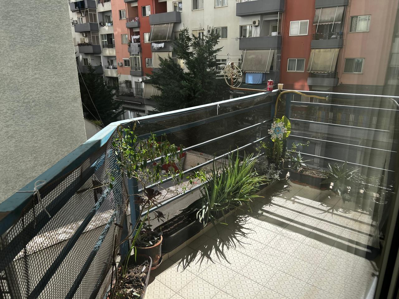 Jepet me Qira 2+1+2+Parking