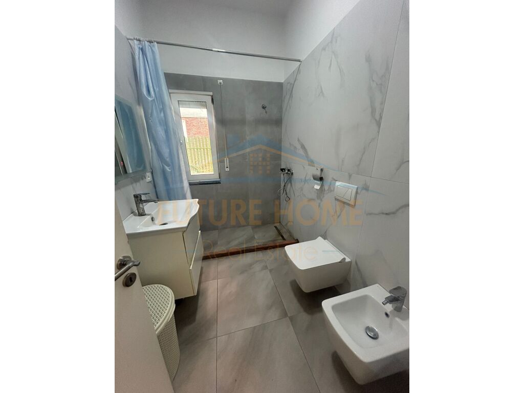 Qera, Apartament 2+1+2, Liqeni i Thate, Tiranë.