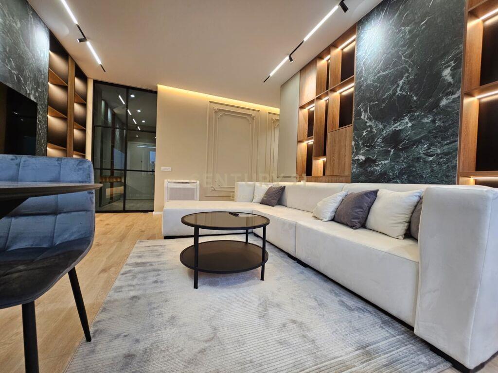 Qira Apartament 2+1+2+2 Poste Parkimi