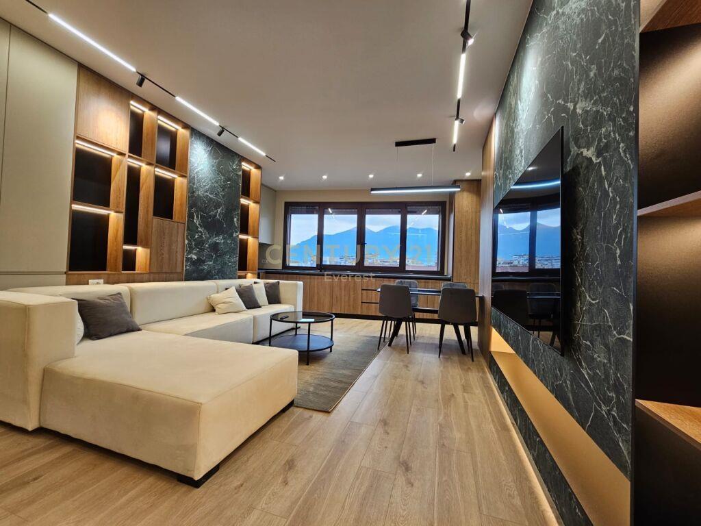 Qira Apartament 2+1+2+2 Poste Parkimi