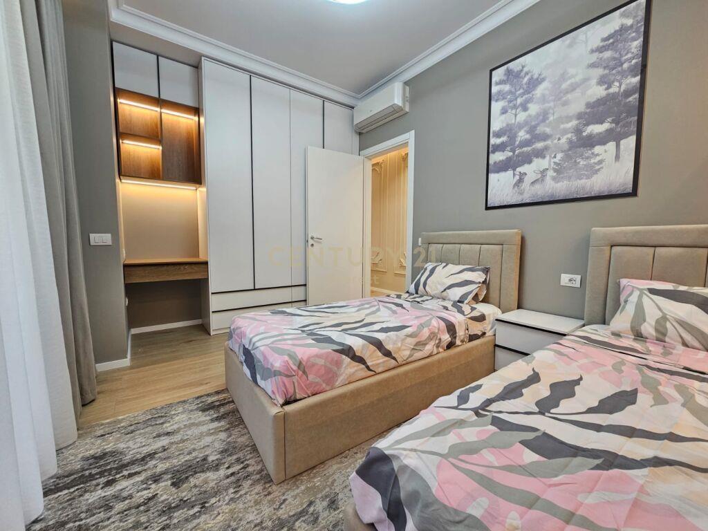 Qira Apartament 2+1+2+2 Poste Parkimi