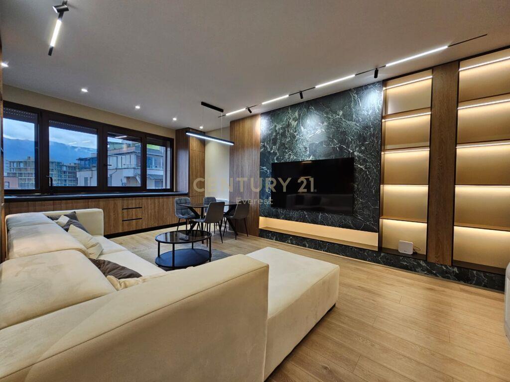 Qira Apartament 2+1+2+2 Poste Parkimi