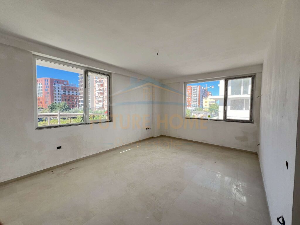 Shitet, Apartament 1+1, Unaza e Re.